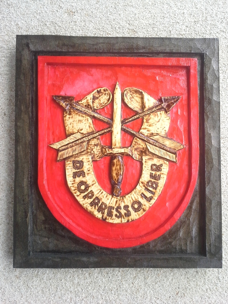 SF Crest - U.S. Army Special Operations Command Wood Carvings 