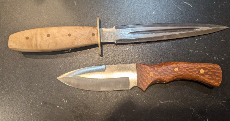 Great Lakes Custom Knives  Wood Carvings 